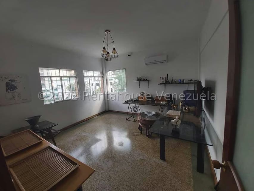 Comercial (Local Comercial) en Venta en La Florida, Distrito Metropolitano - 25