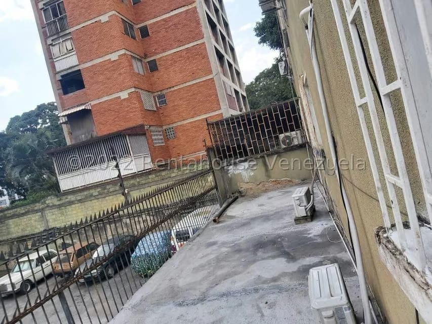 Comercial (Local Comercial) en Venta en La Florida, Distrito Metropolitano - 31