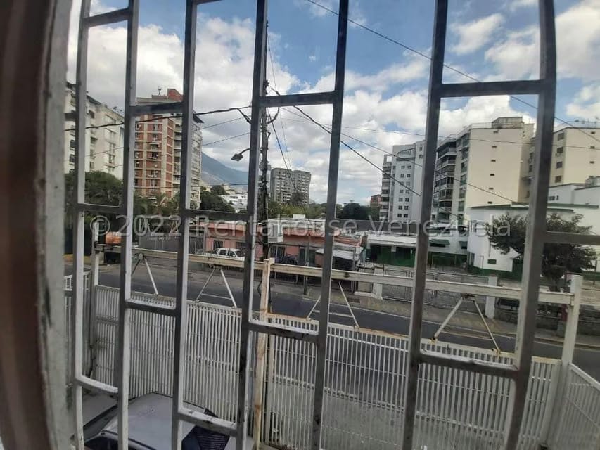 Comercial (Local Comercial) en Venta en La Florida, Distrito Metropolitano - 32