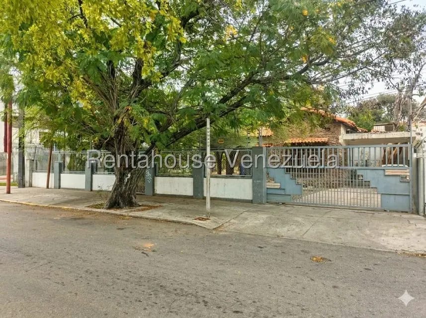 Comercial (Local Comercial) en Venta en Avenida Baralt, Zulia