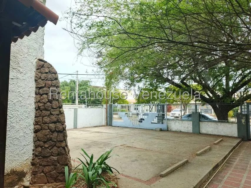 Comercial (Local Comercial) en Venta en Avenida Baralt, Zulia - 28