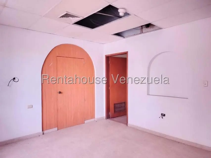 Comercial (Local Comercial) en Venta en Avenida Baralt, Zulia - 6