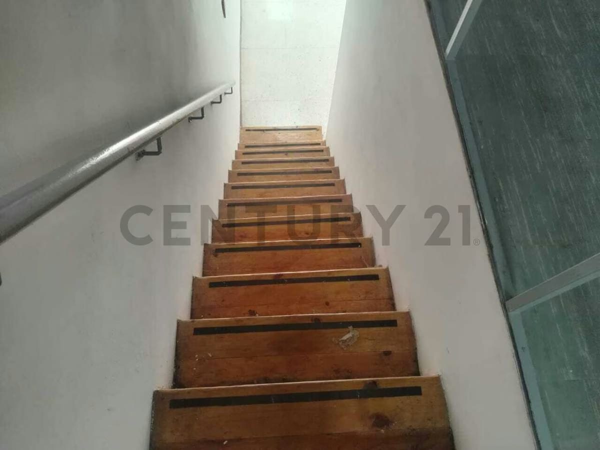 Local de 70 m2 en C. C. Chacaito: Ubicación Estratégica en PB-Capacidad de Carga - 7