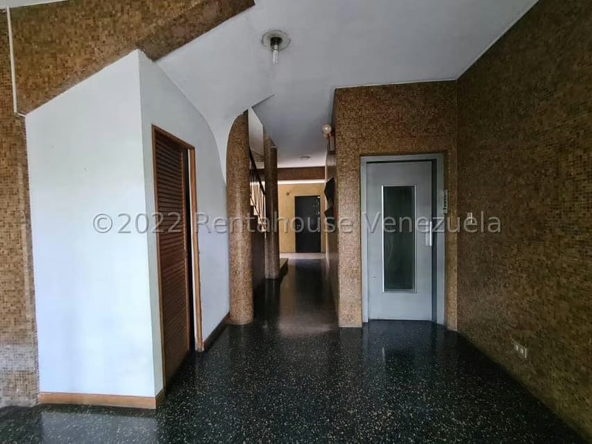 Comercial (Edificio) en Venta en La Florida, Distrito Metropolitano - 10
