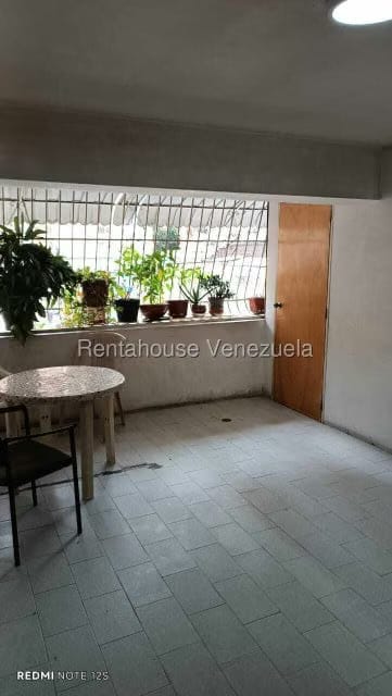Apartamento (1 Nivel) en Venta en San Bernardino, Distrito Metropolitano - 22