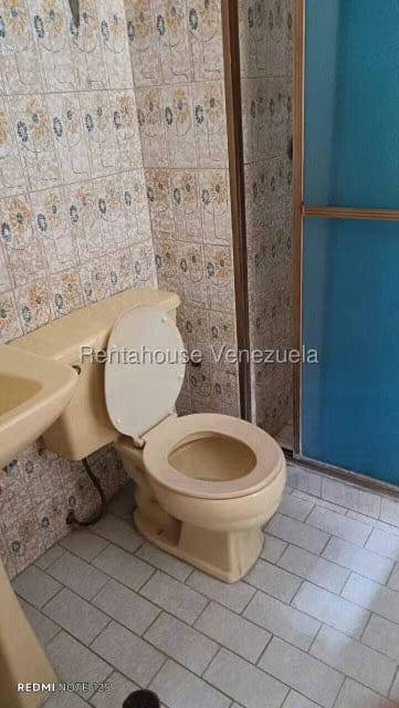 Apartamento (1 Nivel) en Venta en San Bernardino, Distrito Metropolitano - 25