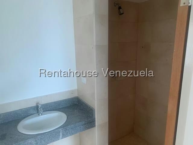 Apartamento (1 Nivel) en Venta en La Lagunita Country Club, Distrito Metropolitano - 35
