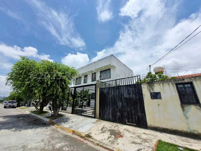 Casa (Duplex) en Venta en La Morenera, Lara - 29