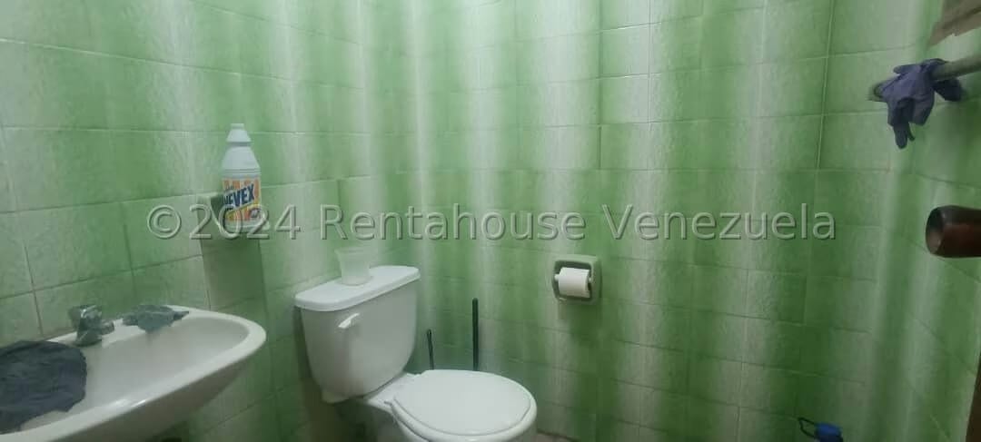 Comercial (Local Comercial) en Venta en Parroquia La Candelaria, Distrito Metropolitano - 21