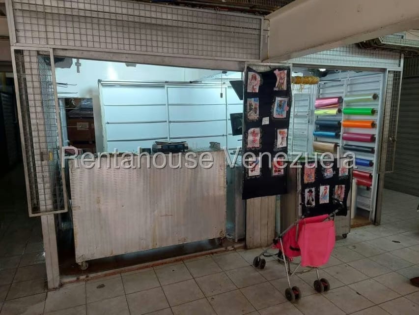 Comercial (Local Comercial) en Alquiler en Cementerio, Distrito Metropolitano - 5