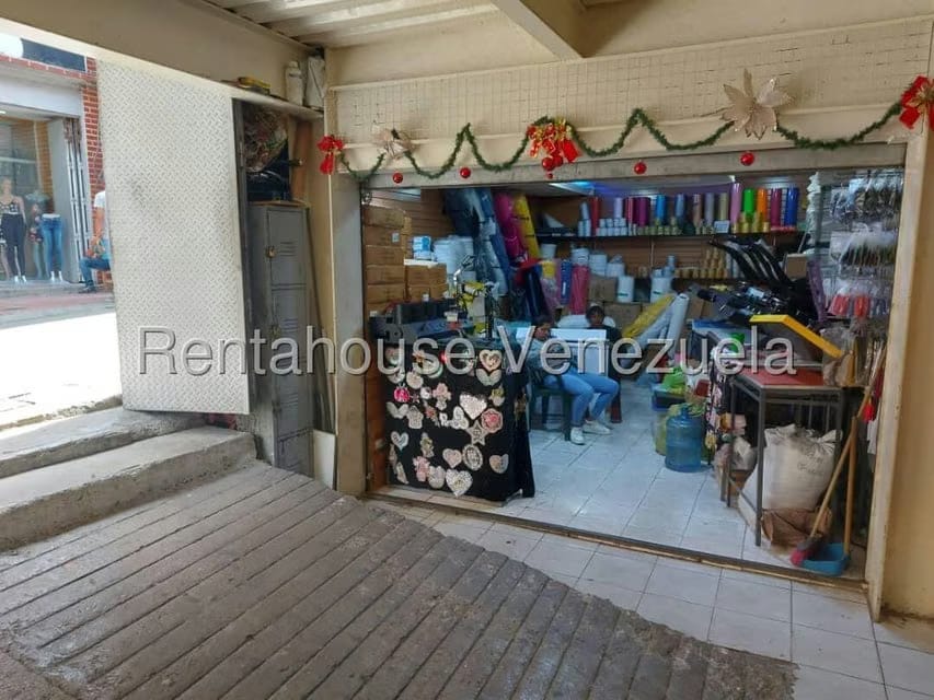 Comercial (Local Comercial) en Alquiler en Cementerio, Distrito Metropolitano - 6