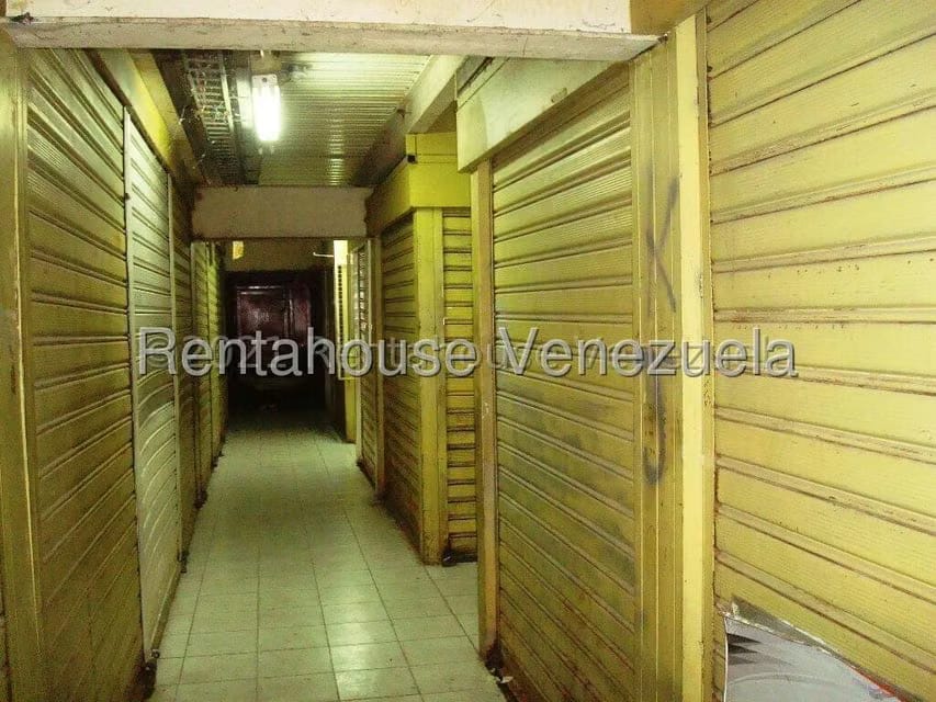 Comercial (Local Comercial) en Alquiler en Cementerio, Distrito Metropolitano - 7