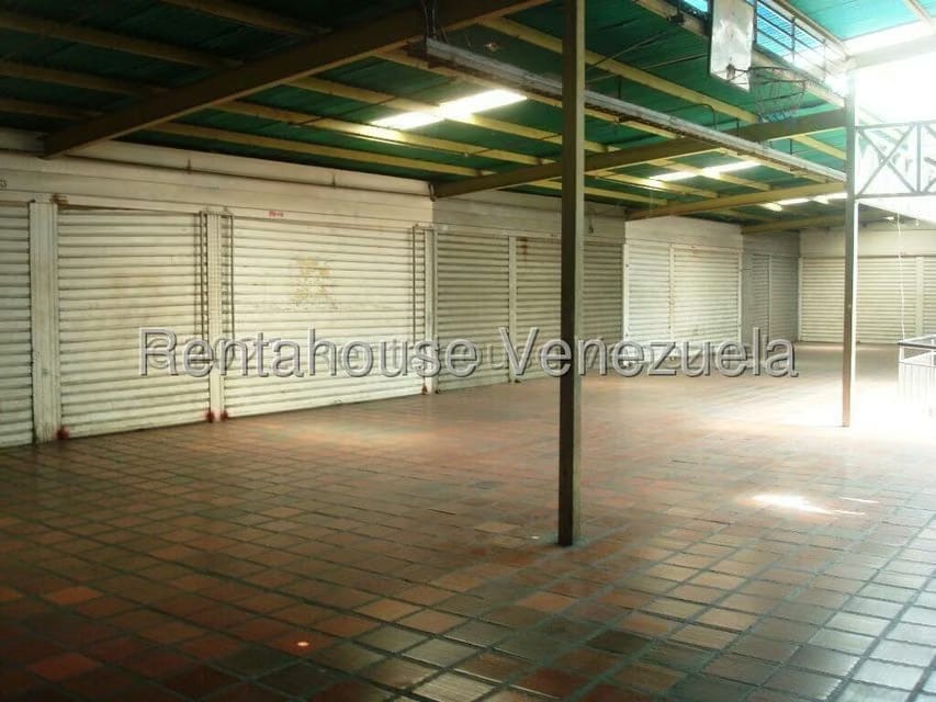 Comercial (Local Comercial) en Alquiler en Cementerio, Distrito Metropolitano - 9