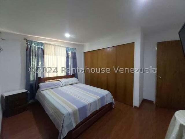 Casa (Duplex) en Venta en Santa Fe Norte, Distrito Metropolitano - 26