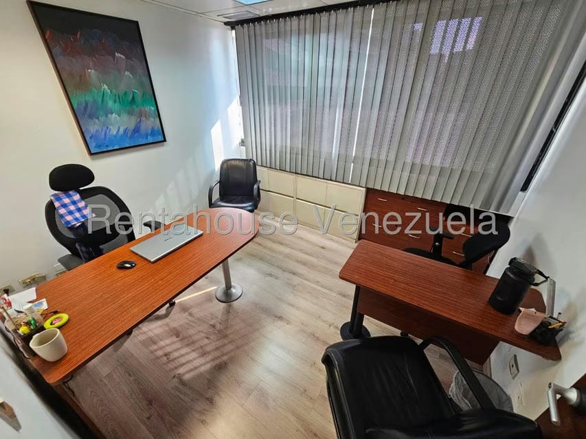 Comercial (Oficina) en Venta en Santa Eduvigis, Distrito Metropolitano - 18