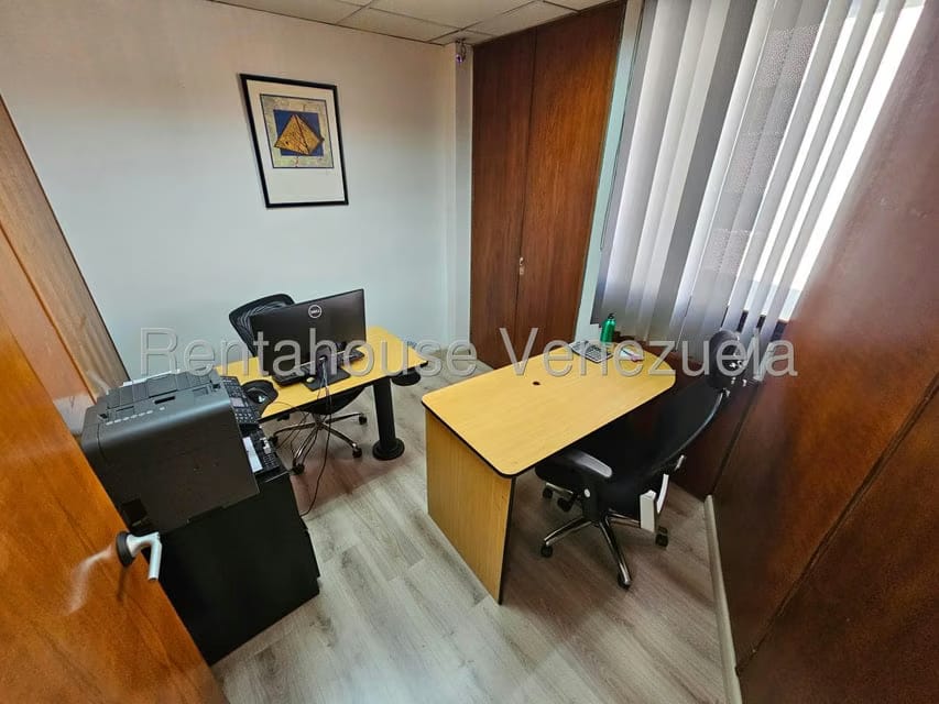 Comercial (Oficina) en Venta en Santa Eduvigis, Distrito Metropolitano - 19