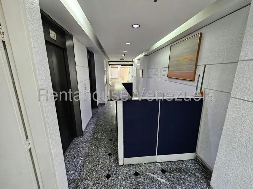 Comercial (Oficina) en Venta en Santa Eduvigis, Distrito Metropolitano - 24