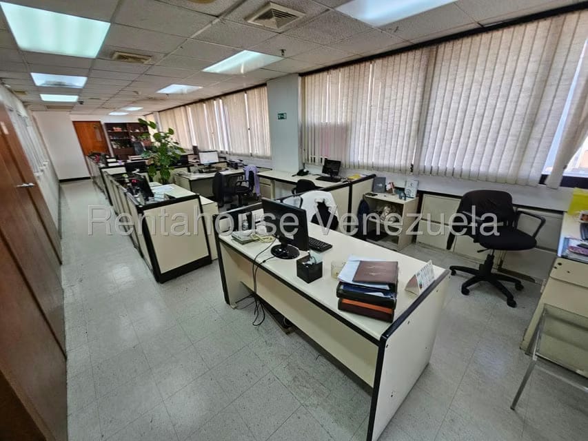 Comercial (Oficina) en Venta en Santa Eduvigis, Distrito Metropolitano - 28