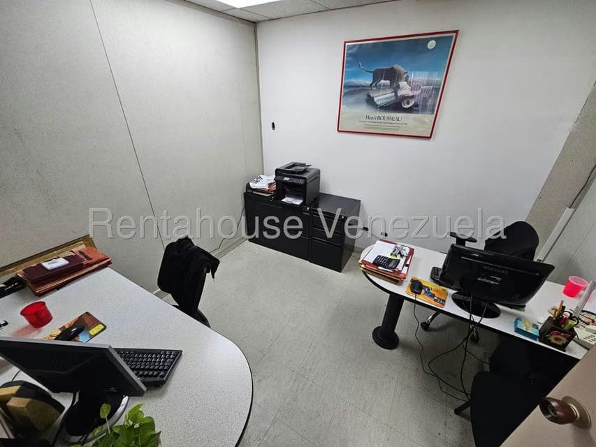Comercial (Oficina) en Venta en Santa Eduvigis, Distrito Metropolitano - 32