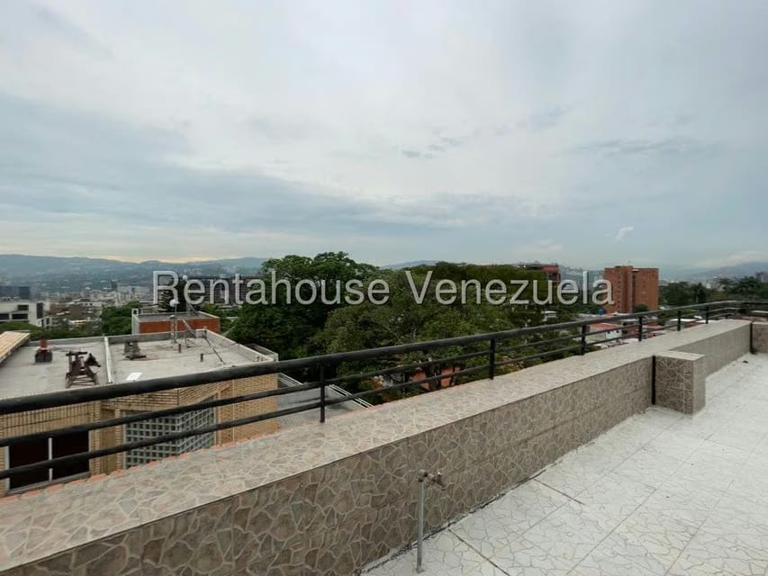 Apartamento (Multiples Niveles) en Venta en La Castellana, Distrito Metropolitano - 3