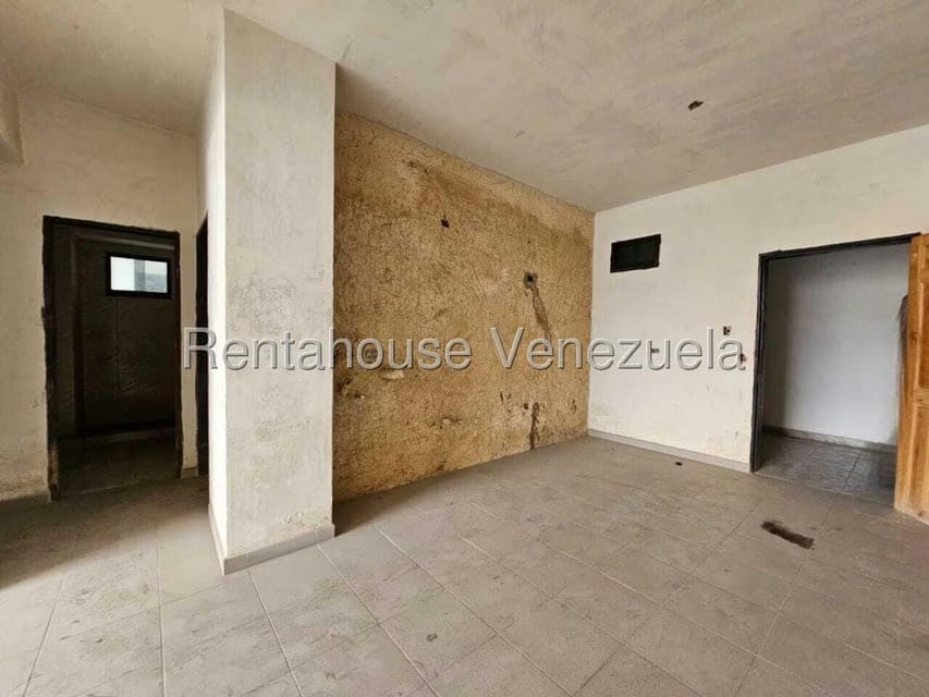 Apartamento (1 Nivel) en Venta en Zona Centro, Aragua - 2