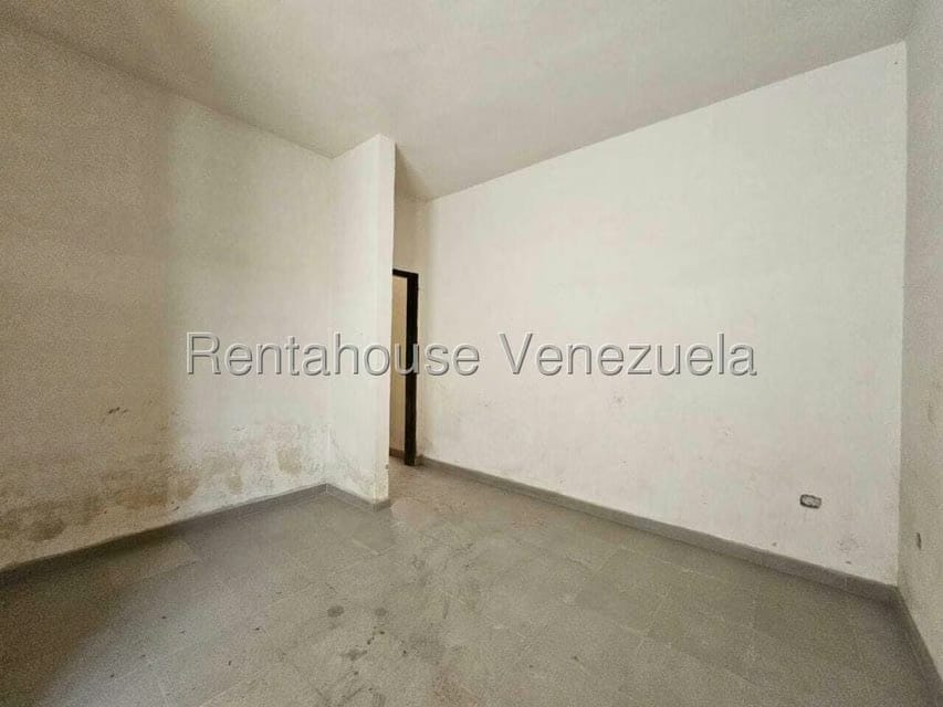 Apartamento (1 Nivel) en Venta en Zona Centro, Aragua - 18