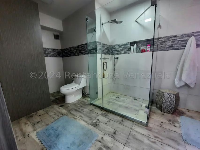 Apartamento (1 Nivel) en Venta en La Lago, Zulia - 19