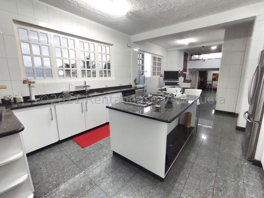 Casa (Duplex) en Venta en Santa Paula, Distrito Metropolitano - 12