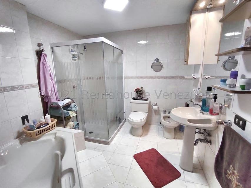 Casa (Duplex) en Venta en Santa Paula, Distrito Metropolitano - 17