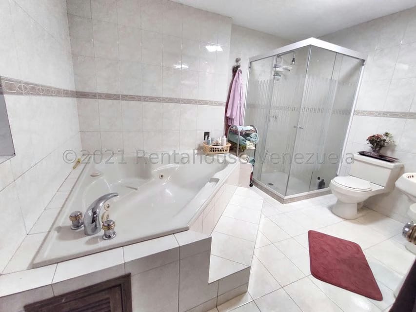 Casa (Duplex) en Venta en Santa Paula, Distrito Metropolitano - 18