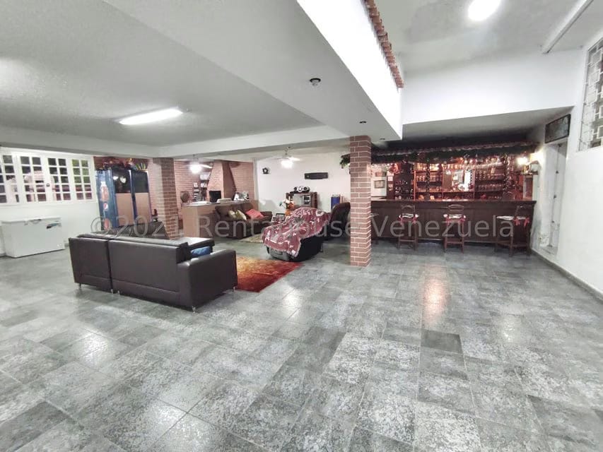 Casa (Duplex) en Venta en Santa Paula, Distrito Metropolitano - 26