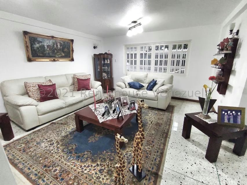 Casa (Duplex) en Venta en Santa Paula, Distrito Metropolitano - 6