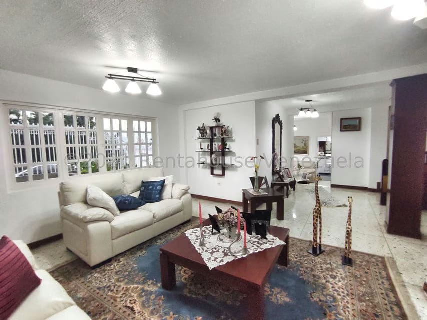 Casa (Duplex) en Venta en Santa Paula, Distrito Metropolitano - 7