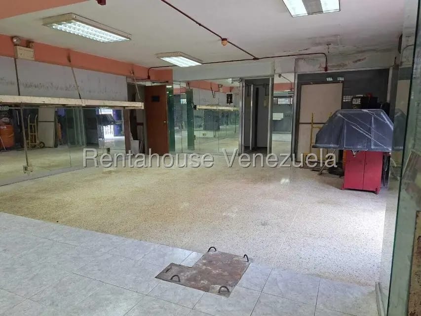 Comercial (Local Comercial) en Alquiler en Palo Verde, Distrito Metropolitano - 6