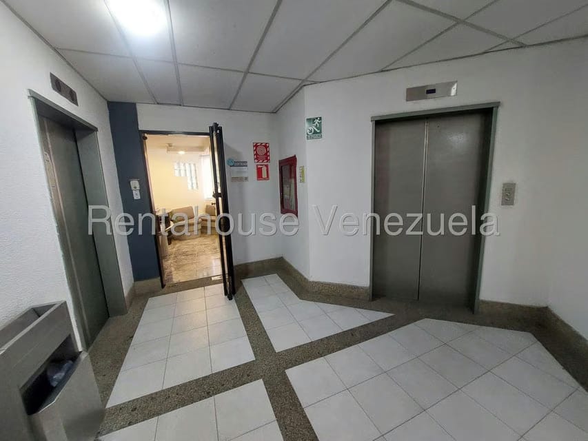 Comercial (Consultorio Medico) en Alquiler en San Bernardino, Distrito Metropolitano - 2