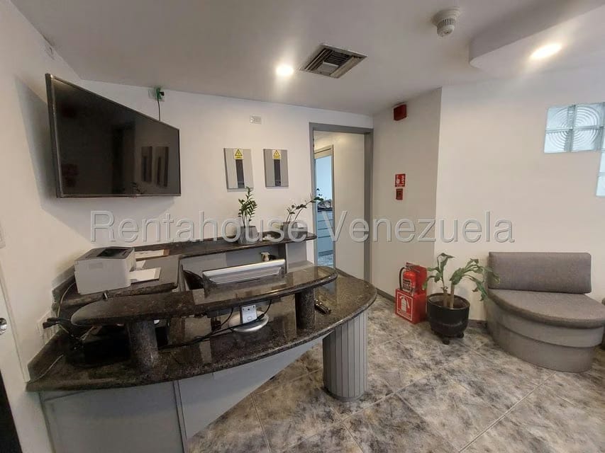 Comercial (Consultorio Medico) en Alquiler en San Bernardino, Distrito Metropolitano - 3