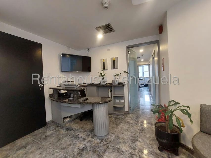 Comercial (Consultorio Medico) en Alquiler en San Bernardino, Distrito Metropolitano - 4