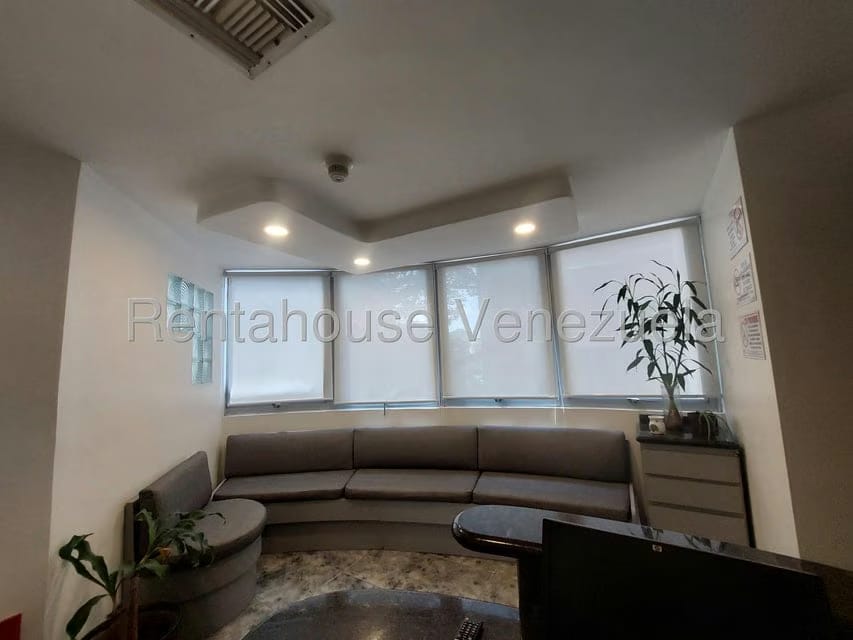 Comercial (Consultorio Medico) en Alquiler en San Bernardino, Distrito Metropolitano - 6