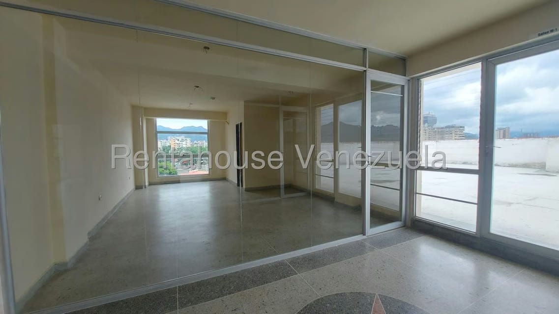 Comercial (Oficina) en Alquiler en Las Acacias, Carabobo - 3