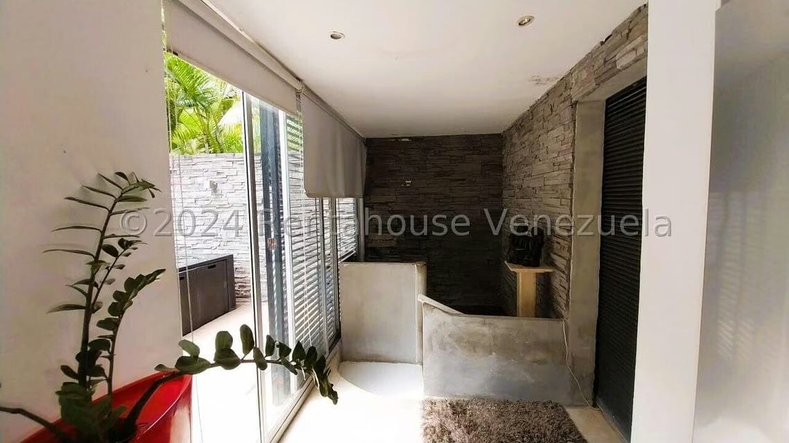 Apartamento (Planta Baja) en Venta en Lomas de La Alameda, Distrito Metropolitano - 35