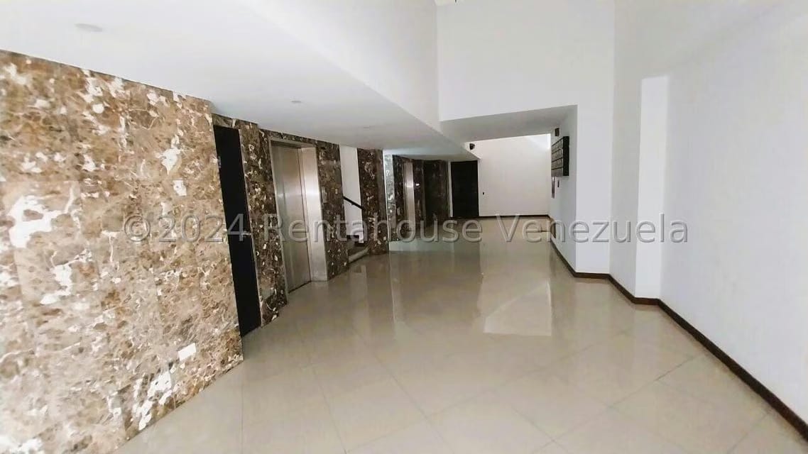 Apartamento (Planta Baja) en Venta en Lomas de La Alameda, Distrito Metropolitano - 54