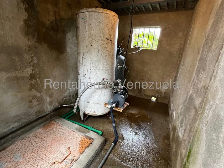 Casa (Multipes Niveles) en Venta en El Junquito, Distrito Metropolitano - 61