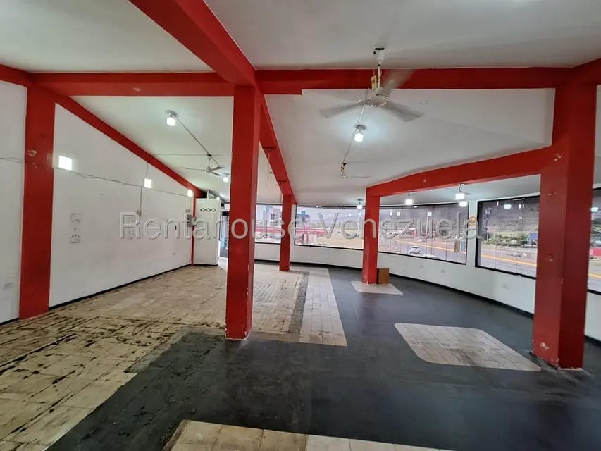 Comercial (Local Comercial) en Alquiler en Montemayor, Carabobo - 11