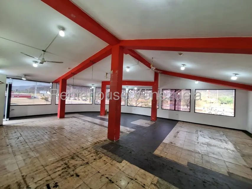 Comercial (Local Comercial) en Alquiler en Montemayor, Carabobo - 15