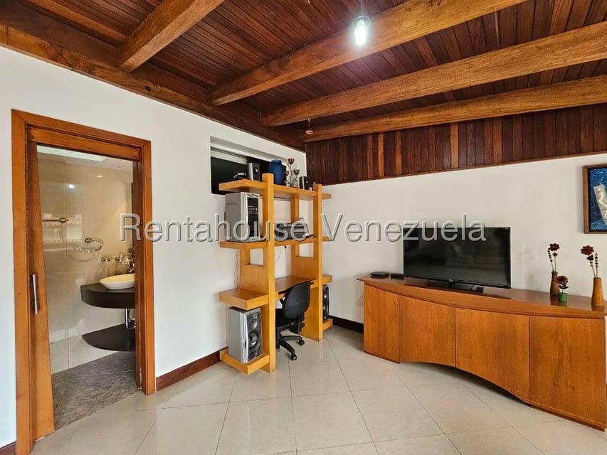 Casa (Duplex) en Venta en La Trinidad, Distrito Metropolitano - 22