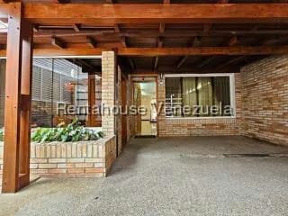 Casa (Duplex) en Venta en La Trinidad, Distrito Metropolitano - 4