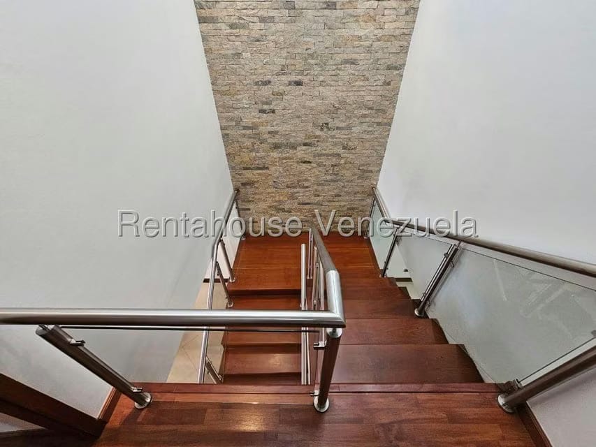 Casa (Duplex) en Venta en La Trinidad, Distrito Metropolitano - 31