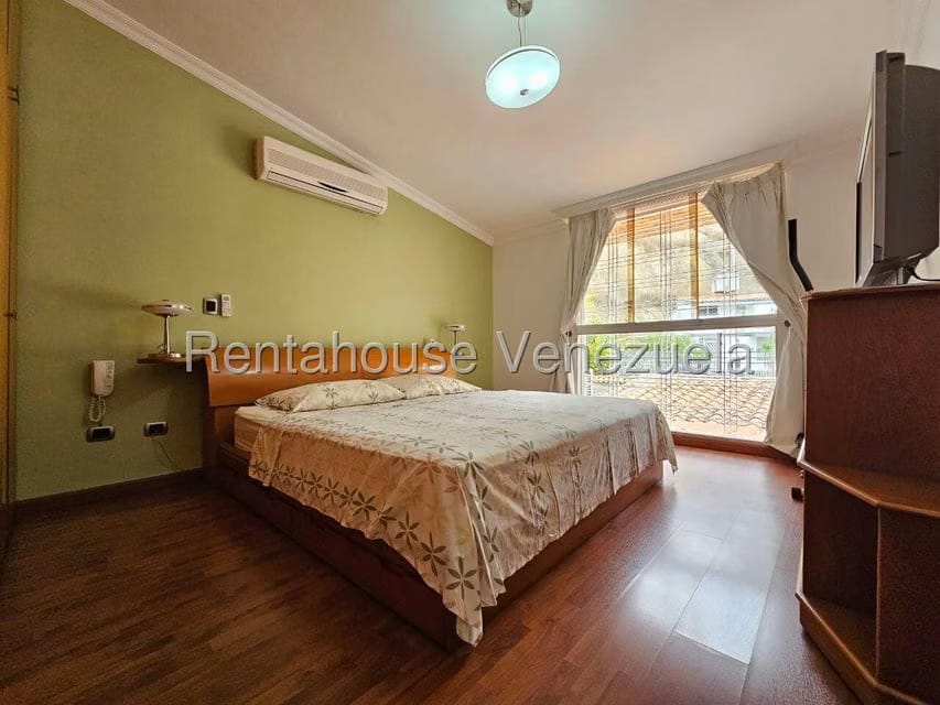 Casa (Duplex) en Venta en La Trinidad, Distrito Metropolitano - 32
