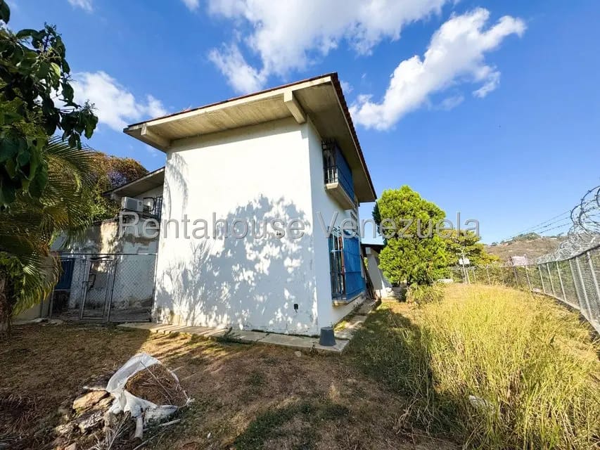 Casa (Duplex) en Venta en Valle Arriba, Distrito Metropolitano - 16