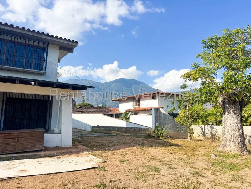 Casa (Duplex) en Venta en Valle Arriba, Distrito Metropolitano - 3